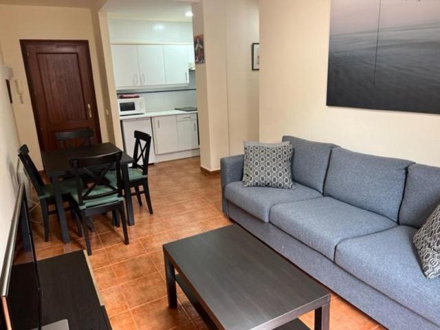 Apartamentos Club Condal โกมิญาส ภายนอก รูปภาพ